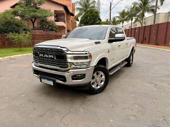 RAM 2500 6.7 I6 TURBO DIESEL LARAMIE CD 4X4 AUTOMÁTICO RAM 2500 6.7 I6 TURBO DIESEL LARAMIE CD 4X4 AUTOMÁTICO